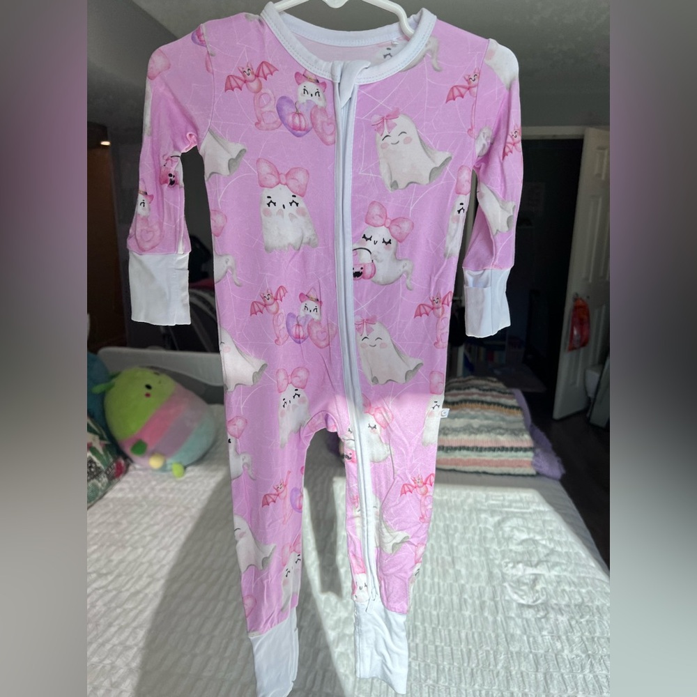 Snuggle Bums Bamboo Zippy Ghost Cowgirl Pajamas Size 6-9M VGUC